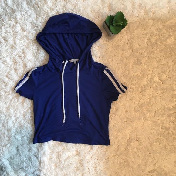 Blue Hooded Crop-Top - Picture 2 of 4